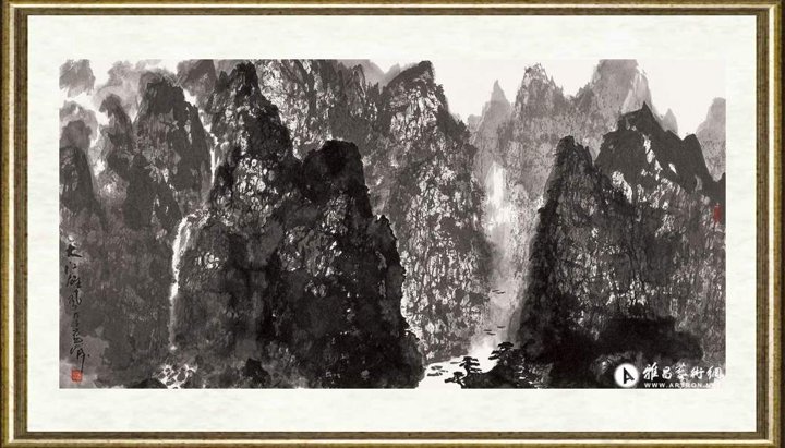 雷正民_群峰同拥大江清