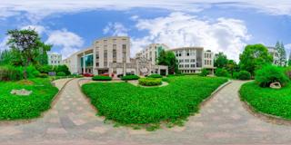 南通示范高等专科学院_图书馆门口.jpeg